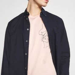 Vente flash 💯 YOURTURN UNISEX - T-shirt imprimé Soldes t shirt Col rond all 🛒 -YOURTURN Soldes 2022 08731beee8b2427ba30c4fbb9e8dd130 scaled