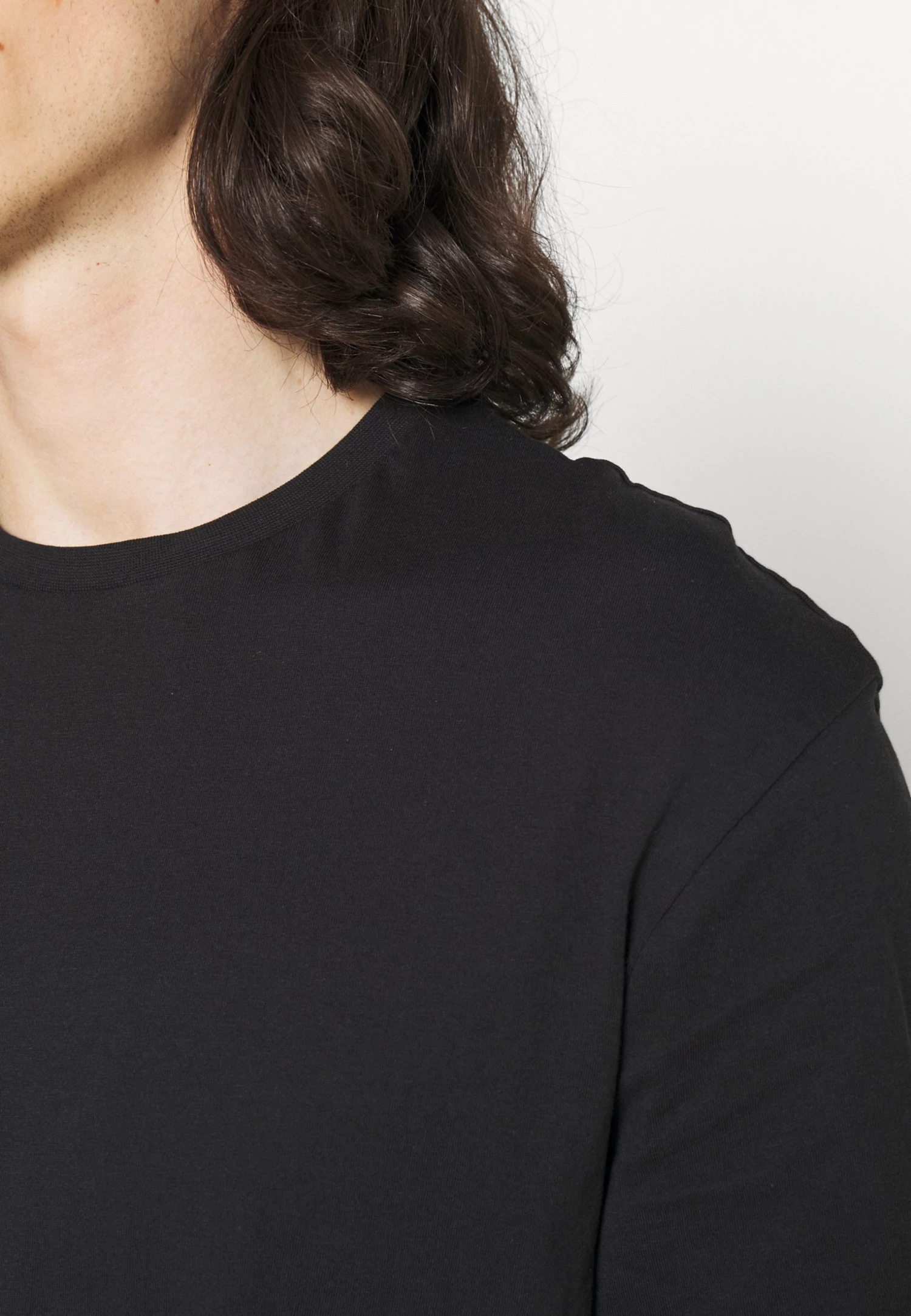 Acheter 🤩 Prix Gelé YOURTURN 2 PACK UNISEX - T-shirt basique t shirt Col rond all 😍 8 Acheter 🤩 Prix Gelé YOURTURN 2 PACK UNISEX - T-shirt basique t shirt Col rond all 😍 – Image 6