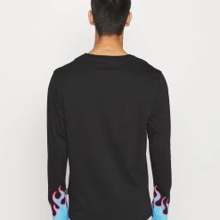 De gros ⭐ YOURTURN UNISEX - T-shirt à manches longues Prix Imbattable t shirt Col rond all ⭐ -YOURTURN Soldes 2022 1e18d4fa299e4f14bd7afb1f10fa5ce3 scaled