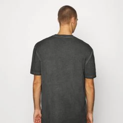 Offres ❤️ Prix Distinctifs YOURTURN UNISEX - T-shirt imprimé t shirt Col rond all 💯 -YOURTURN Soldes 2022 3a97b2a25bda4562a2295d9b9215793d scaled