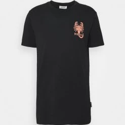 Coupon 🎉 Prix Avantageux YOURTURN UNISEX - T-shirt imprimé t shirt Col rond all 😍 -YOURTURN Soldes 2022 4c7d9c33a2314436a01d832fcee5ba3f 1 scaled