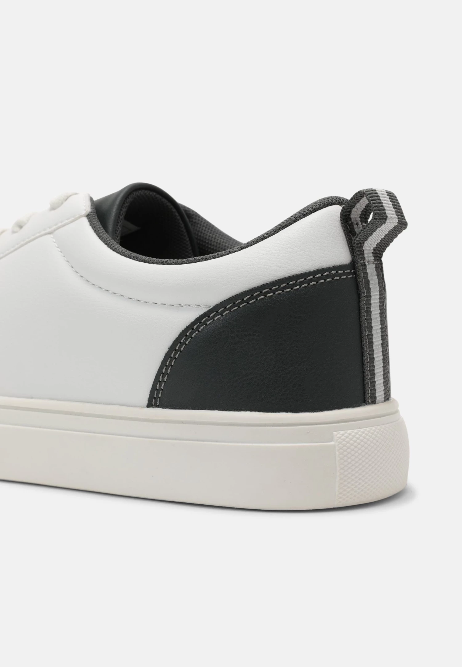 Vente flash 😍 YOURTURN Prix De Lancement UNISEX - Baskets basses sneaker Rond all ❤️ 7 Vente flash 😍 YOURTURN Prix De Lancement UNISEX - Baskets basses sneaker Rond all ❤️ – Image 5