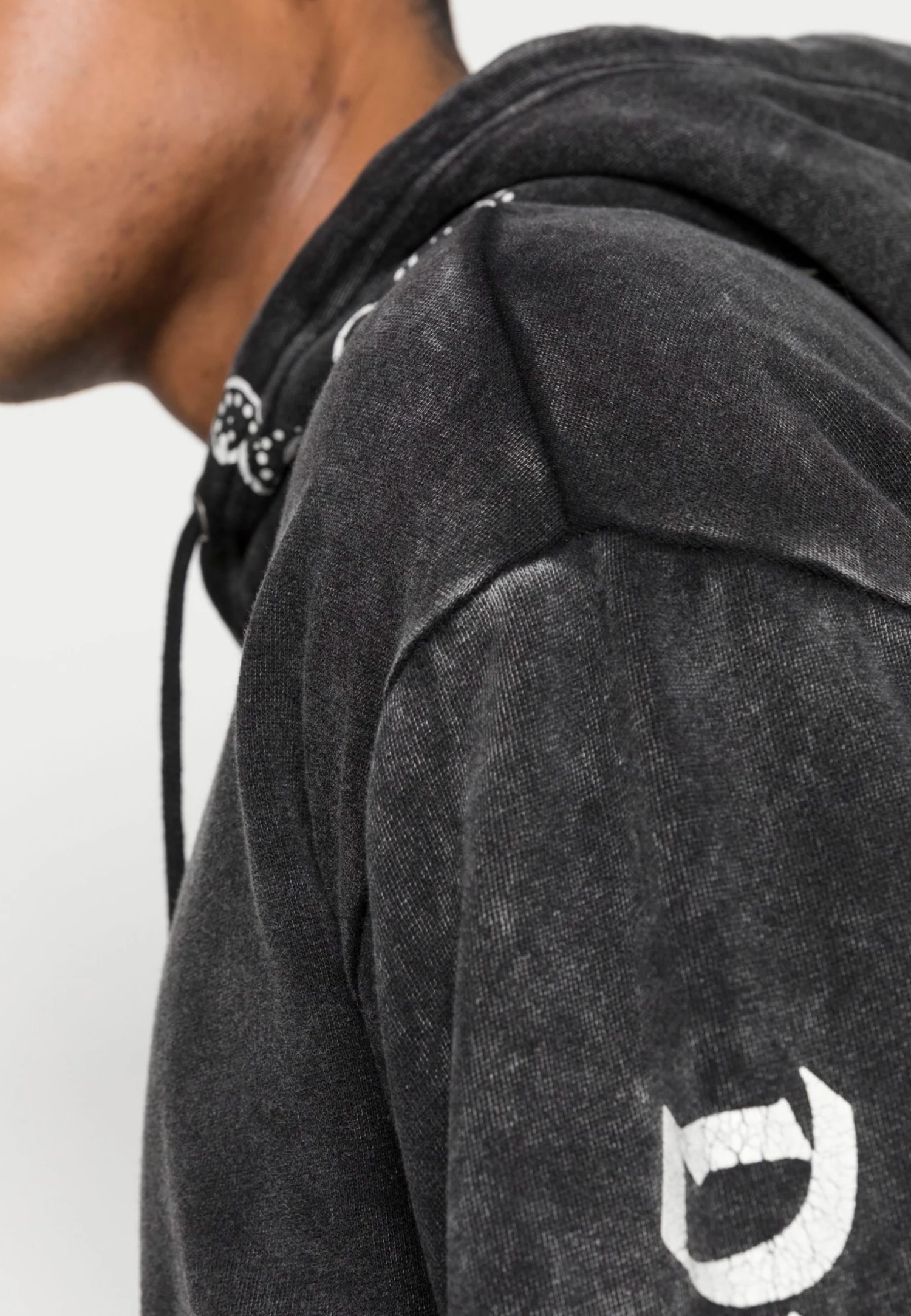 Tout neuf 🔥 YOURTURN BANDANA PRINT HOODIE - Sweat à capuche Se Vend Bas Prix pullover Capuche all 🧨 7 Tout neuf 🔥 YOURTURN BANDANA PRINT HOODIE - Sweat à capuche Se Vend Bas Prix pullover Capuche all 🧨 – Image 5