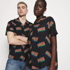 Meilleur prix 🤩 YOURTURN Prix Réduit PRIDE UNISEX - Chemise shirt Col revers all 🎁