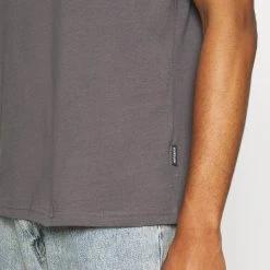 Promo ⭐ YOURTURN 2 PACK UNISEX - T-shirt basique Faible Prix t shirt Col rond all 👏 -YOURTURN Soldes 2022 6a88ff655a264951a4cb7ce39141696a scaled