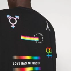 Meilleur prix ⌛ YOURTURN PRIDE UNISEX - T-shirt imprimé Rabais t shirt Col rond all 🔔 -YOURTURN Soldes 2022 7cb8c1a59ac3434e9bfba80e87aa9565 scaled