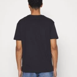 Vente flash 🤩 YOURTURN MICKEY MOUSE TEE UNISEX - T-shirt imprimé Haute Qualité t shirt Col rond all 😍 10 Vente flash 🤩 YOURTURN MICKEY MOUSE TEE UNISEX - T-shirt imprimé Haute Qualité t shirt Col rond all 😍 -YOURTURN Soldes 2022 833240c2318246ba8c48418dd6af1283 scaled