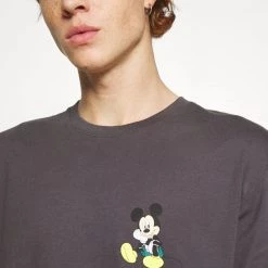 Top 10 😍 Produit de première qualité YOURTURN MICKEY TEE UNISEX - T-shirt imprimé t shirt Col rond all ✔️ -YOURTURN Soldes 2022 9fe24d6372e6459ca0bd0b51e9ee78cf scaled