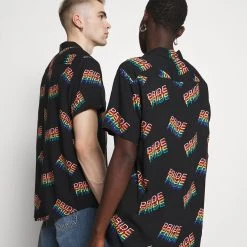 Meilleur prix 🤩 YOURTURN Prix Réduit PRIDE UNISEX - Chemise shirt Col revers all 🎁 10 Meilleur prix 🤩 YOURTURN Prix Réduit PRIDE UNISEX - Chemise shirt Col revers all 🎁 -YOURTURN Soldes 2022 a94914311e0f41268e804b531b420222 scaled