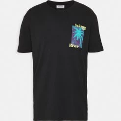 Remise 🔔 Prix Usine YOURTURN UNISEX - T-shirt imprimé t shirt Col rond all 🤩 -YOURTURN Soldes 2022 b3c221a2c8894f89bcae16e295b70a06 1 scaled