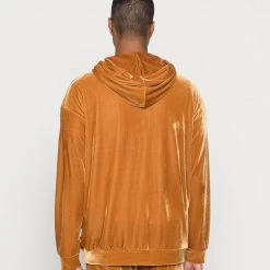 Nouveau ✔️ YOURTURN Réduction FESTIVE HOODIE UNISEX - Sweat à capuche pullover Capuche all 👍 -YOURTURN Soldes 2022 badb9ec3bb0a4375a4171b077d7a1931 scaled