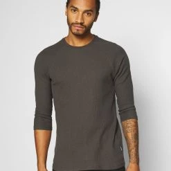 Acheter 😍 YOURTURN Prix d’Amis UNISEX - T-shirt à manches longues pullover Col rond all 😀