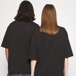 De gros 🧨 YOURTURN Meilleur Prix Garanti OVERSIZED FIT UNISEX - T-shirt imprimé t shirt Col rond all 👏 -YOURTURN Soldes 2022 c622e6836d514655bfb84bd69dcf53a9 scaled