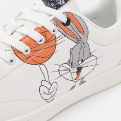 Meilleur prix ✔️ YOURTURN SPACE JAM UNISEX - Baskets basses Authentique 100% sneaker Rond all 😀 -YOURTURN Soldes 2022 c9e26acbc6e241a68283b45449d4ded2 scaled