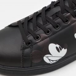 Meilleure vente ❤️ Prix Cassé YOURTURN DISNEY UNISEX - Baskets basses sneaker Rond all 🤩 -YOURTURN Soldes 2022 cc82582912c9413db8dc2590ae0f96e0 scaled