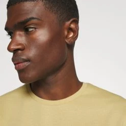 Promo 🧨 Prix Gelé YOURTURN UNISEX - T-shirt basique t shirt Col rond all ⌛ -YOURTURN Soldes 2022 d2735cc3b8bd4e29803bde7d386b6c11 scaled