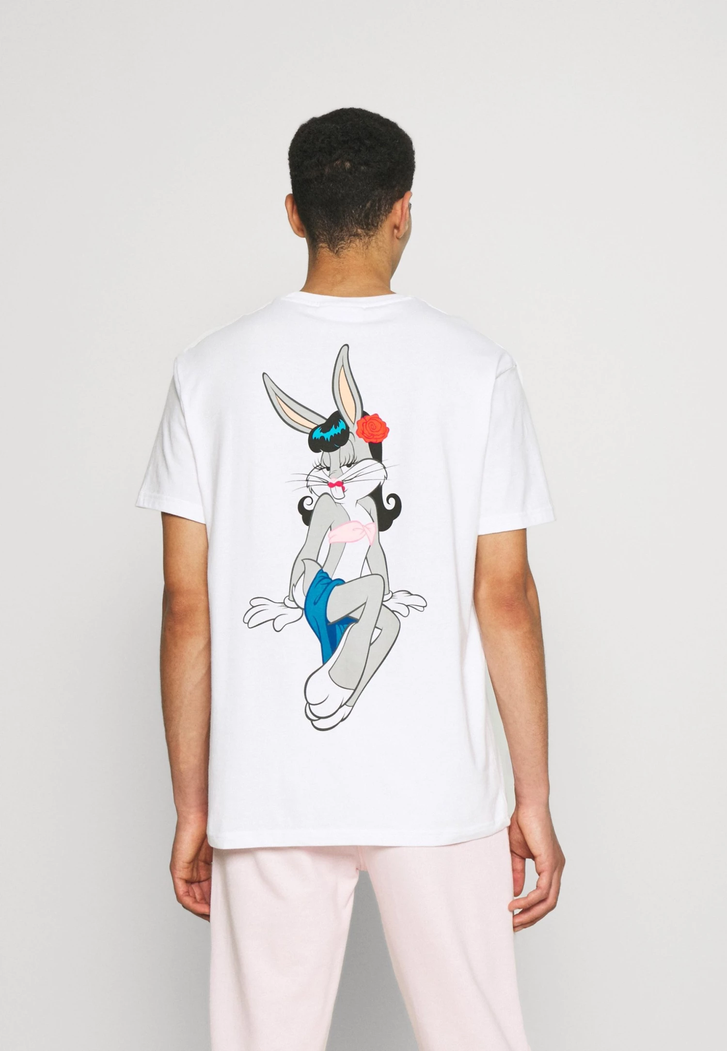 Remise ✨ YOURTURN LOONEY TUNES UNISEX - T-shirt imprimé Prix Réduit t shirt Col rond all ✨ 5 Remise ✨ YOURTURN LOONEY TUNES UNISEX - T-shirt imprimé Prix Réduit t shirt Col rond all ✨ – Image 3