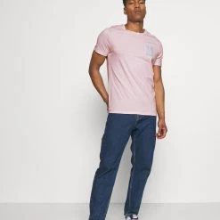 Meilleure vente ⌛ YOURTURN Prix Cassé UNISEX - T-shirt imprimé t shirt Col rond all 🔔 -YOURTURN Soldes 2022 de7aca55124543aa813e4206f1d11cb5 scaled