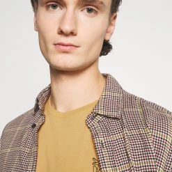 Offres 🎉 YOURTURN UNISEX - T-shirt imprimé Qualité Fiable t shirt Col rond all 🤩 -YOURTURN Soldes 2022 e223e367ff2f446faf988062352c6a58 scaled