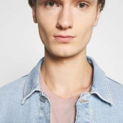 Grosses soldes 😀 Soldes YOURTURN UNISEX - T-shirt imprimé t shirt Col rond all 🎁 -YOURTURN Soldes 2022 e9b8a560f4174ef4ab25736182e66c53 scaled