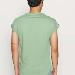 Offres ⭐ Soldes En Ligne YOURTURN UNISEX - T-shirt basique t shirt Col rond all ✔️ 14 Offres ⭐ Soldes En Ligne YOURTURN UNISEX - T-shirt basique t shirt Col rond all ✔️ -YOURTURN Soldes 2022 edafe743d9164e1fbfd346dc753b1471 scaled